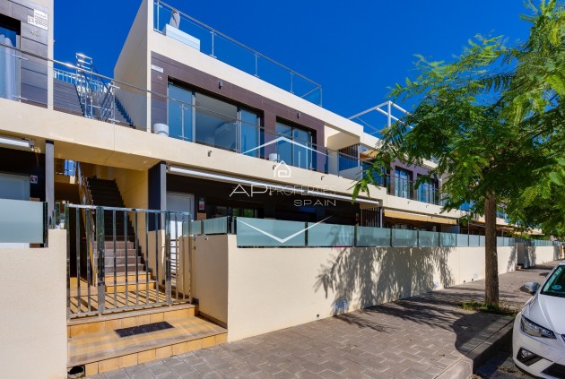 Reventa - Bungalow -
Pilar de la Horadada - Mil Palmeras