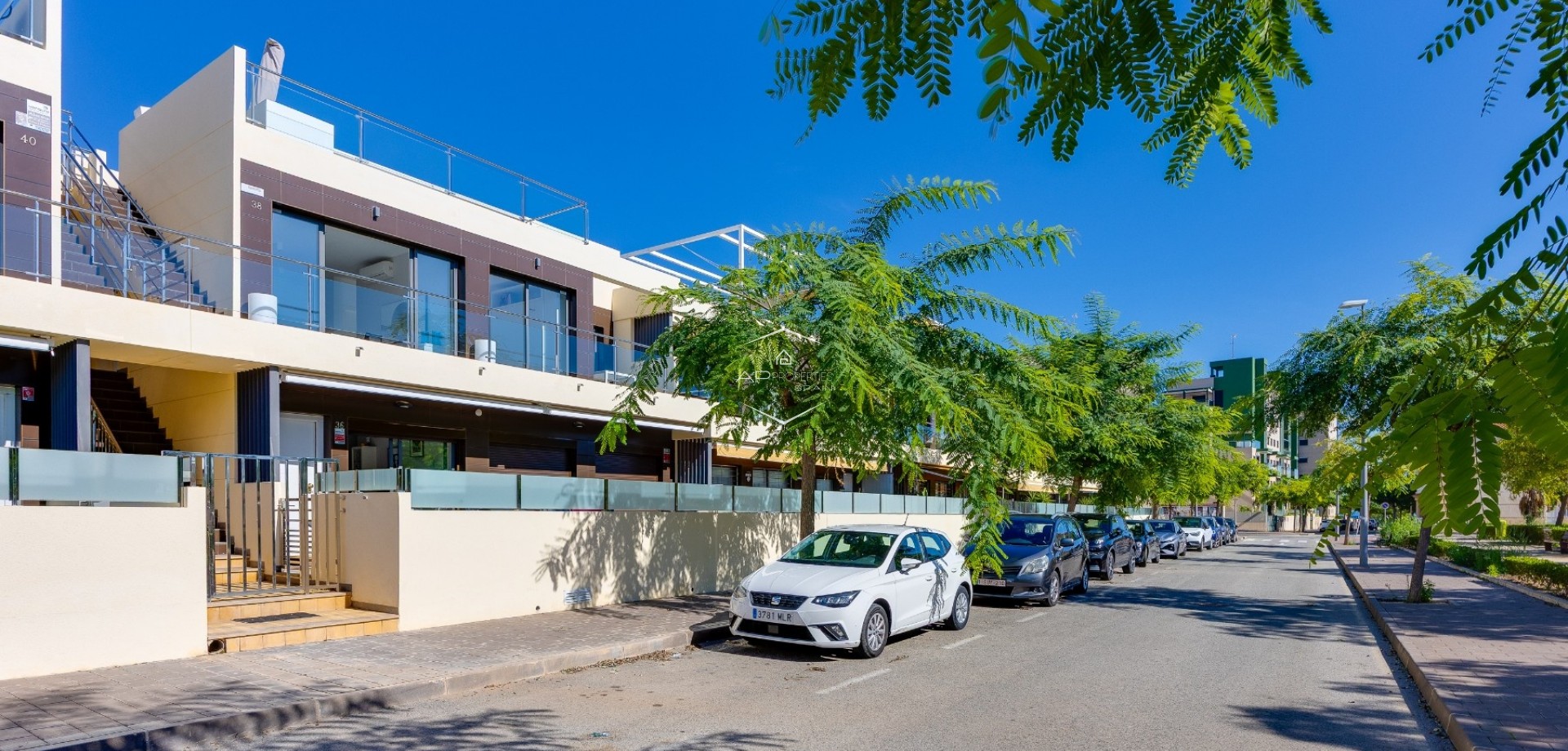 Reventa - Bungalow -
Pilar de la Horadada - Mil Palmeras