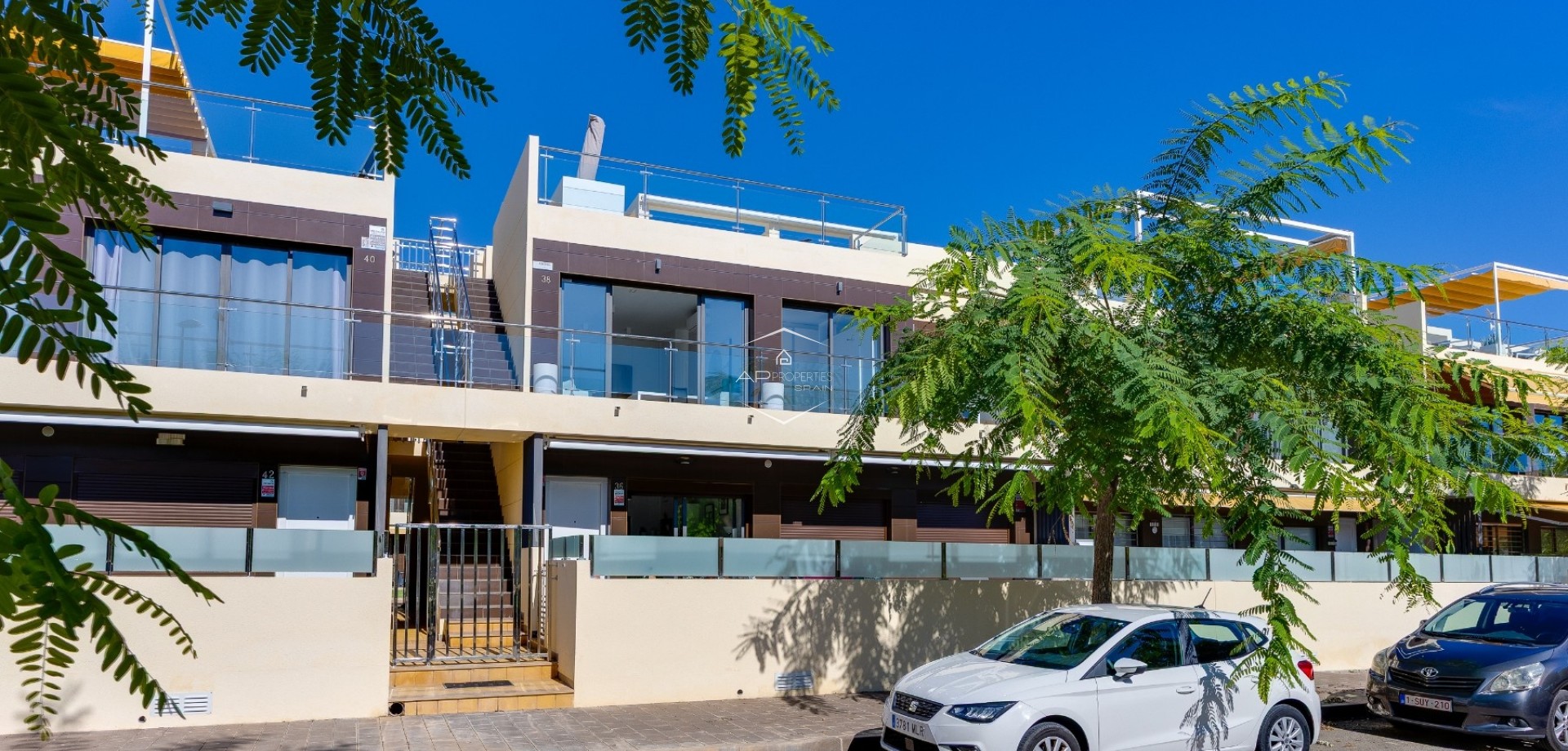 Reventa - Bungalow -
Pilar de la Horadada - Mil Palmeras