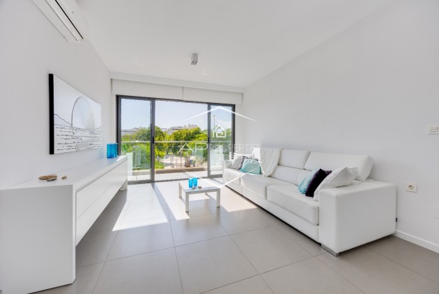 Reventa - Bungalow -
Pilar de la Horadada - Mil Palmeras