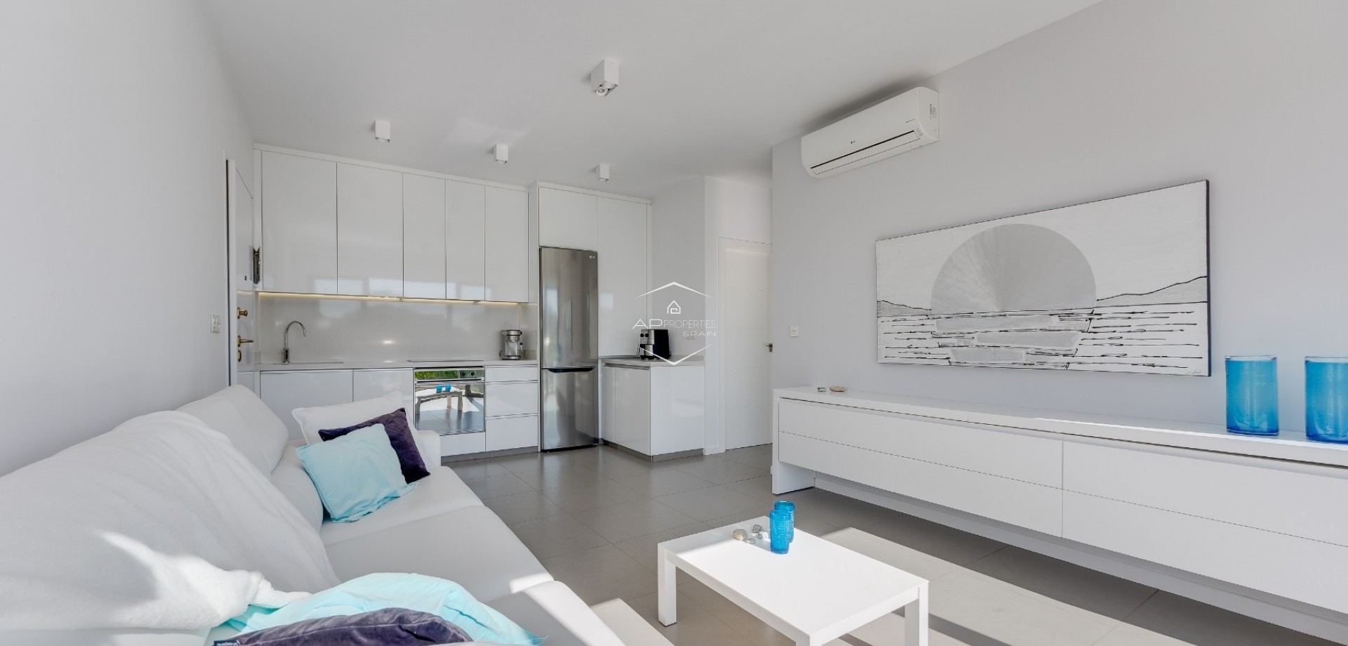 Reventa - Bungalow -
Pilar de la Horadada - Mil Palmeras