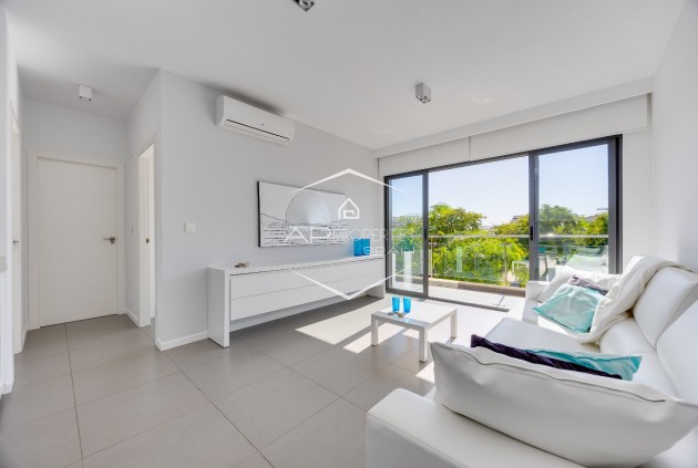 Reventa - Bungalow -
Pilar de la Horadada - Mil Palmeras