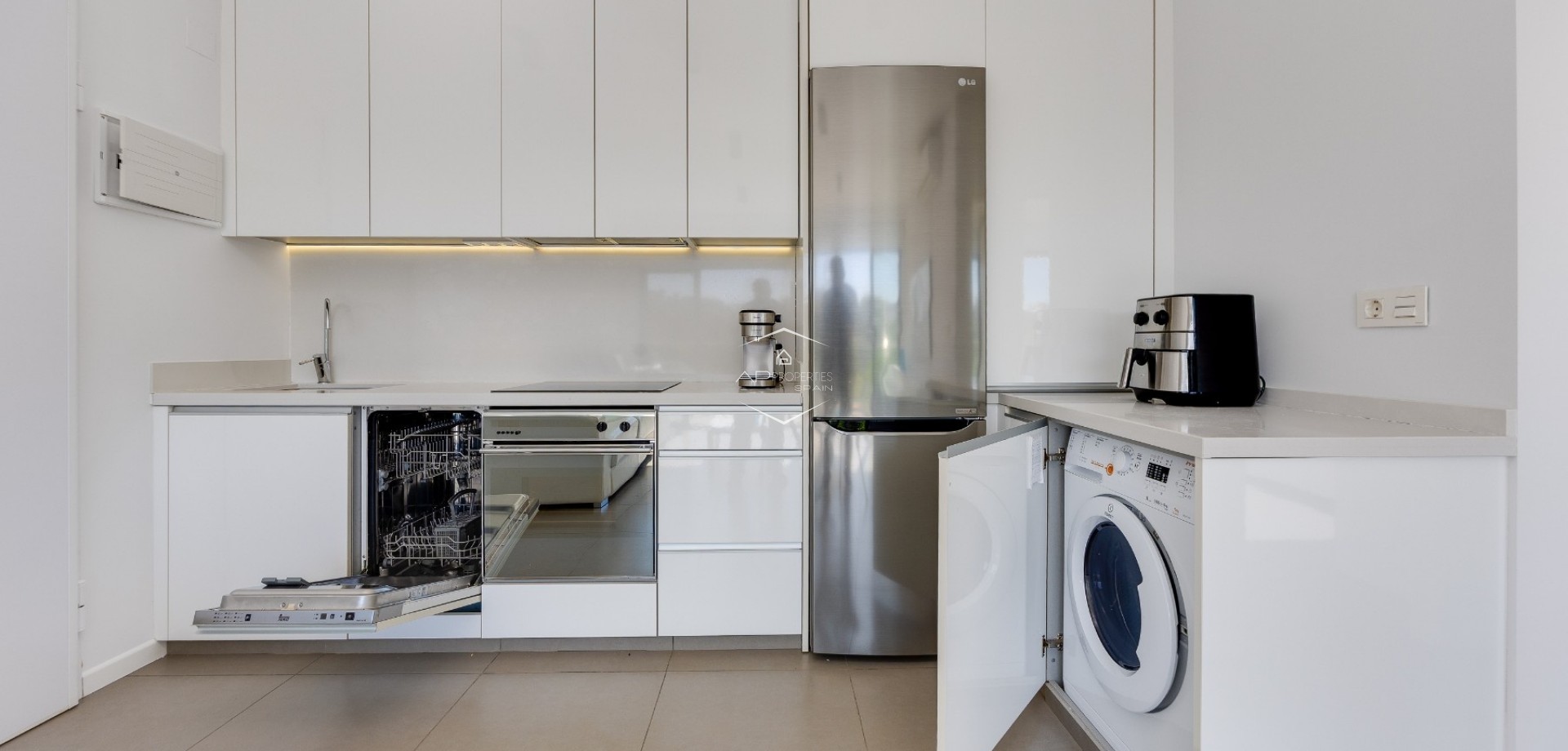 Reventa - Bungalow -
Pilar de la Horadada - Mil Palmeras
