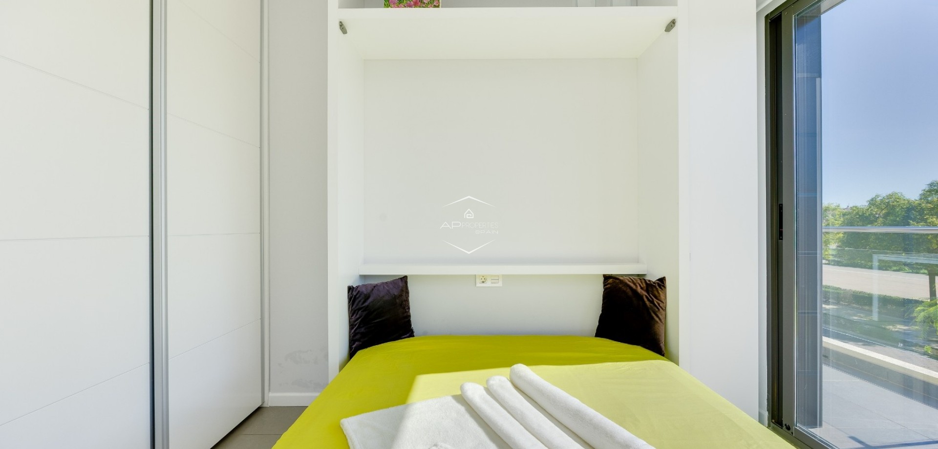 Reventa - Bungalow -
Pilar de la Horadada - Mil Palmeras