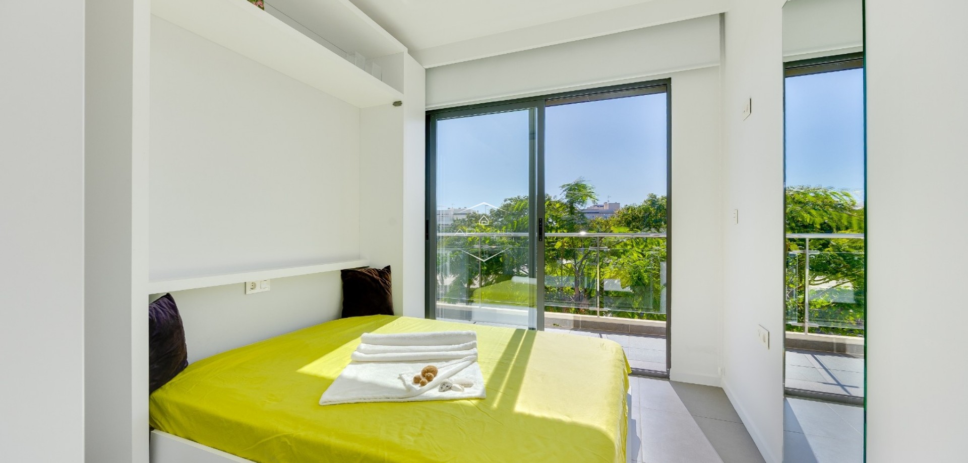 Reventa - Bungalow -
Pilar de la Horadada - Mil Palmeras