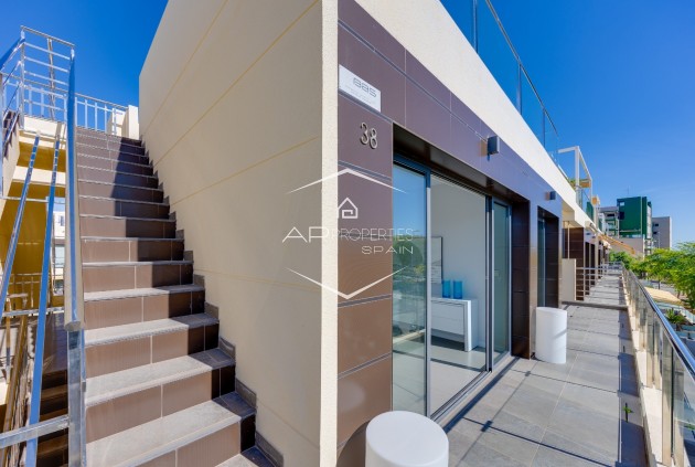 Reventa - Bungalow -
Pilar de la Horadada - Mil Palmeras