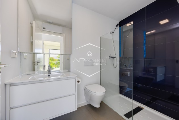 Reventa - Bungalow -
Pilar de la Horadada - Mil Palmeras
