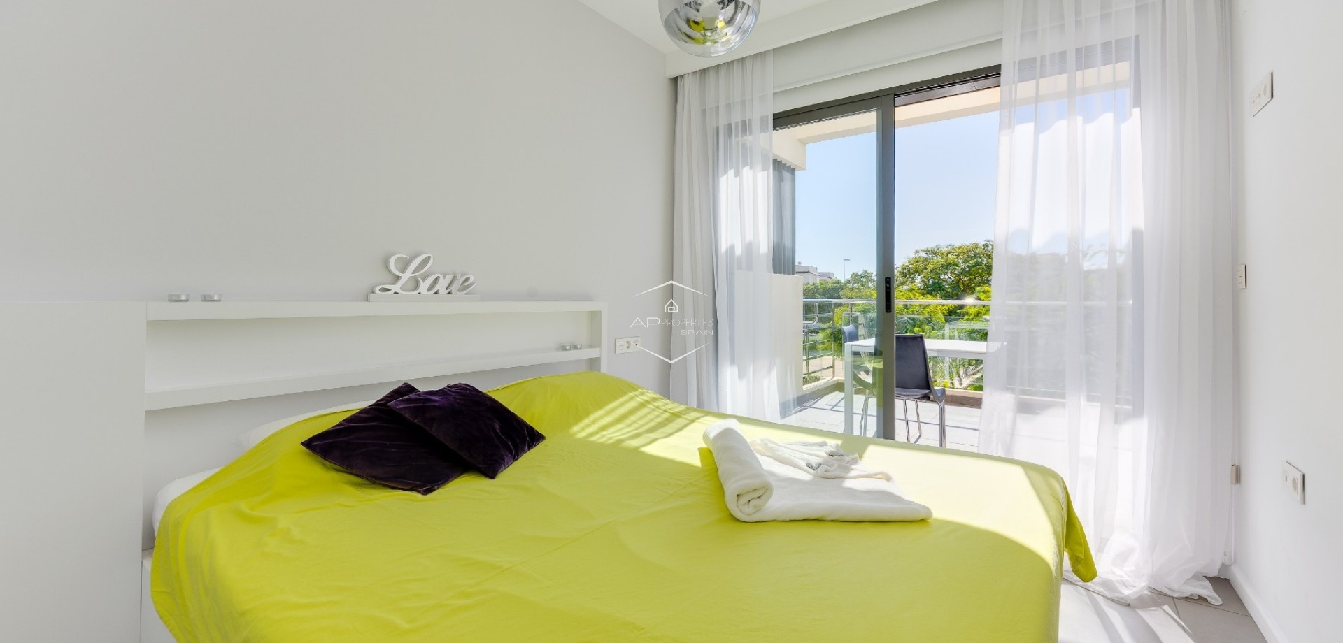 Reventa - Bungalow -
Pilar de la Horadada - Mil Palmeras