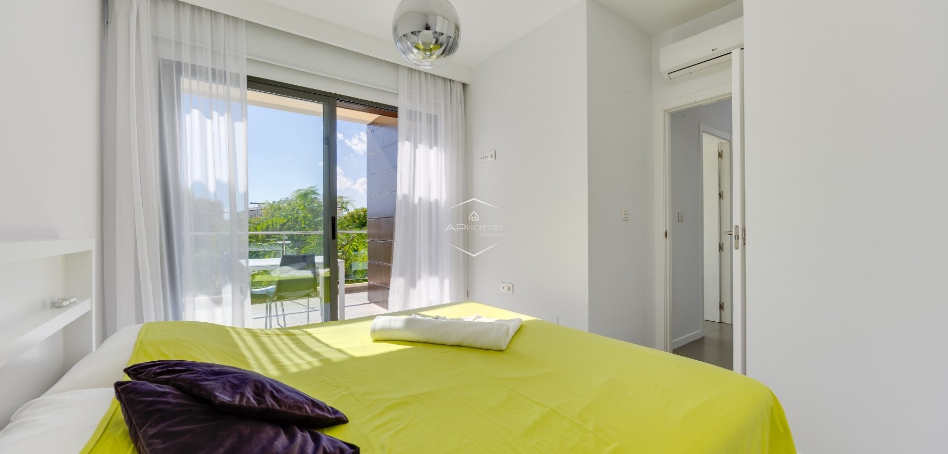 Reventa - Bungalow -
Pilar de la Horadada - Mil Palmeras