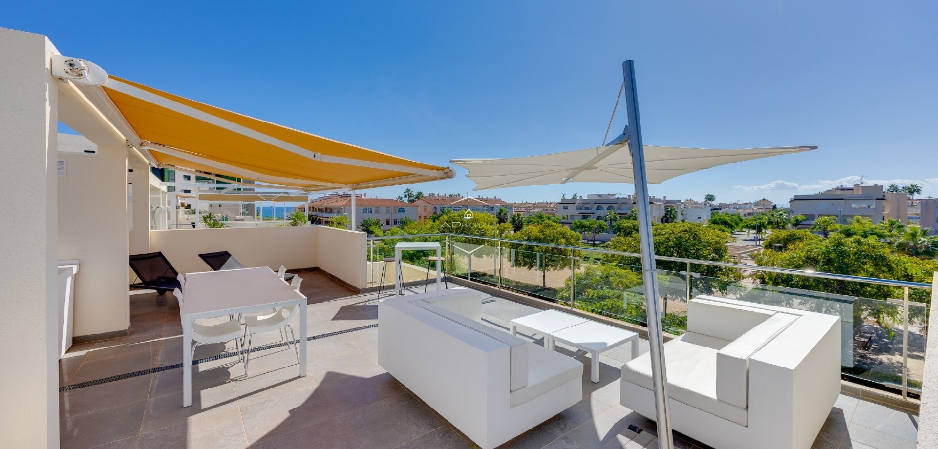 Reventa - Bungalow -
Pilar de la Horadada - Mil Palmeras
