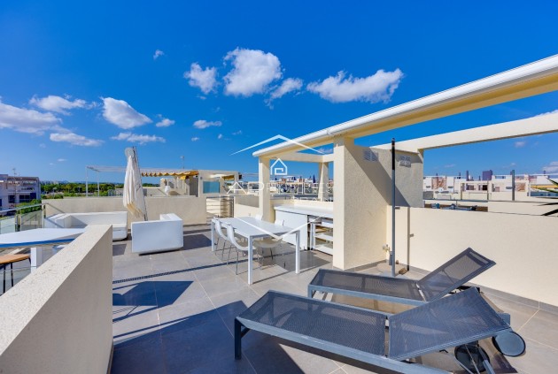 Reventa - Bungalow -
Pilar de la Horadada - Mil Palmeras