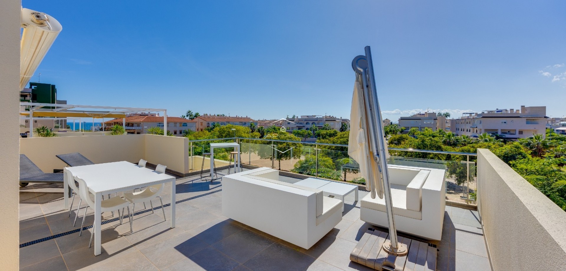Reventa - Bungalow -
Pilar de la Horadada - Mil Palmeras