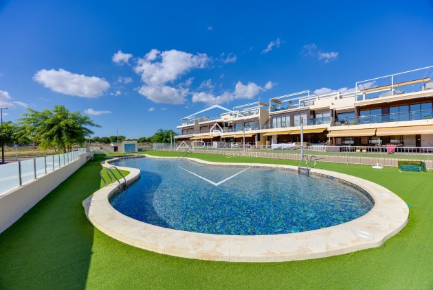 Reventa - Bungalow -
Pilar de la Horadada - Mil Palmeras