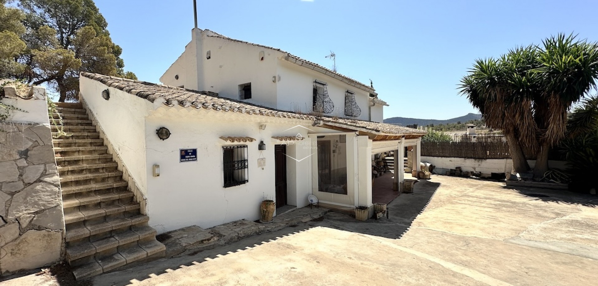 Resale - Villa / Detached -
Hondón de las Nieves