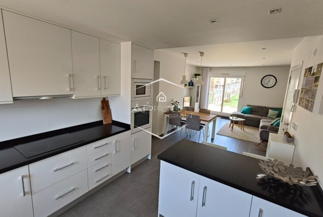 Resale - Apartment - Penthouse -
Torrevieja - Nueva Torrevieja - Aguas Nuevas