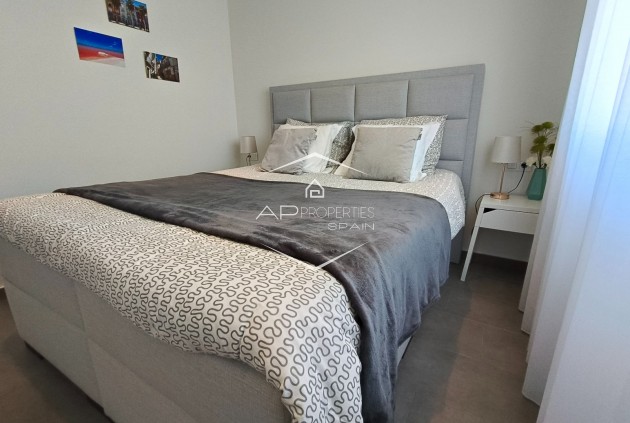 Odsprzedaż - Apartment - Penthouse -
Torrevieja - Nueva Torrevieja - Aguas Nuevas