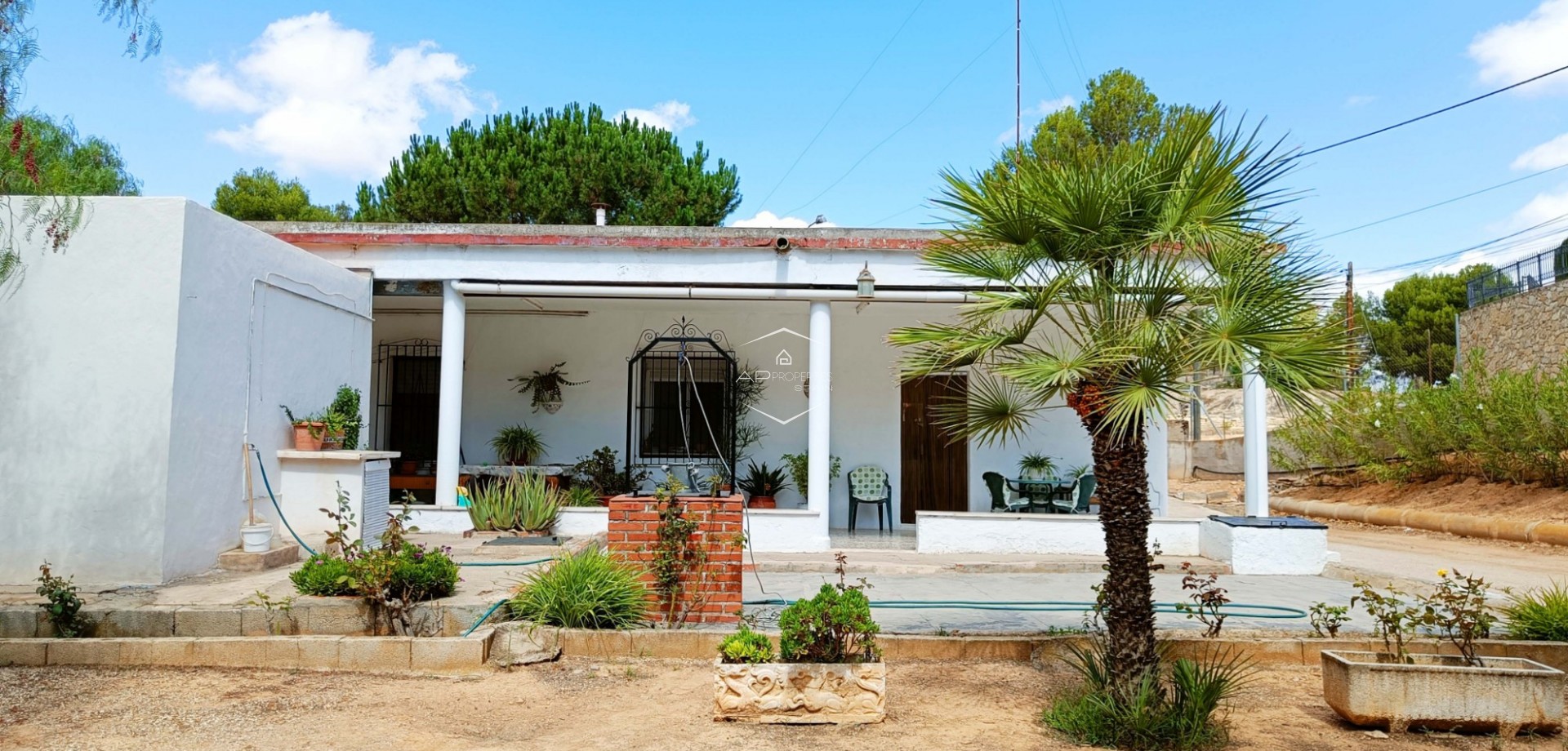 Resale - Villa / Detached -
Hondón de las Nieves