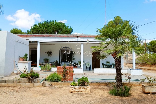 Resale - Villa / Detached -
Hondón de las Nieves