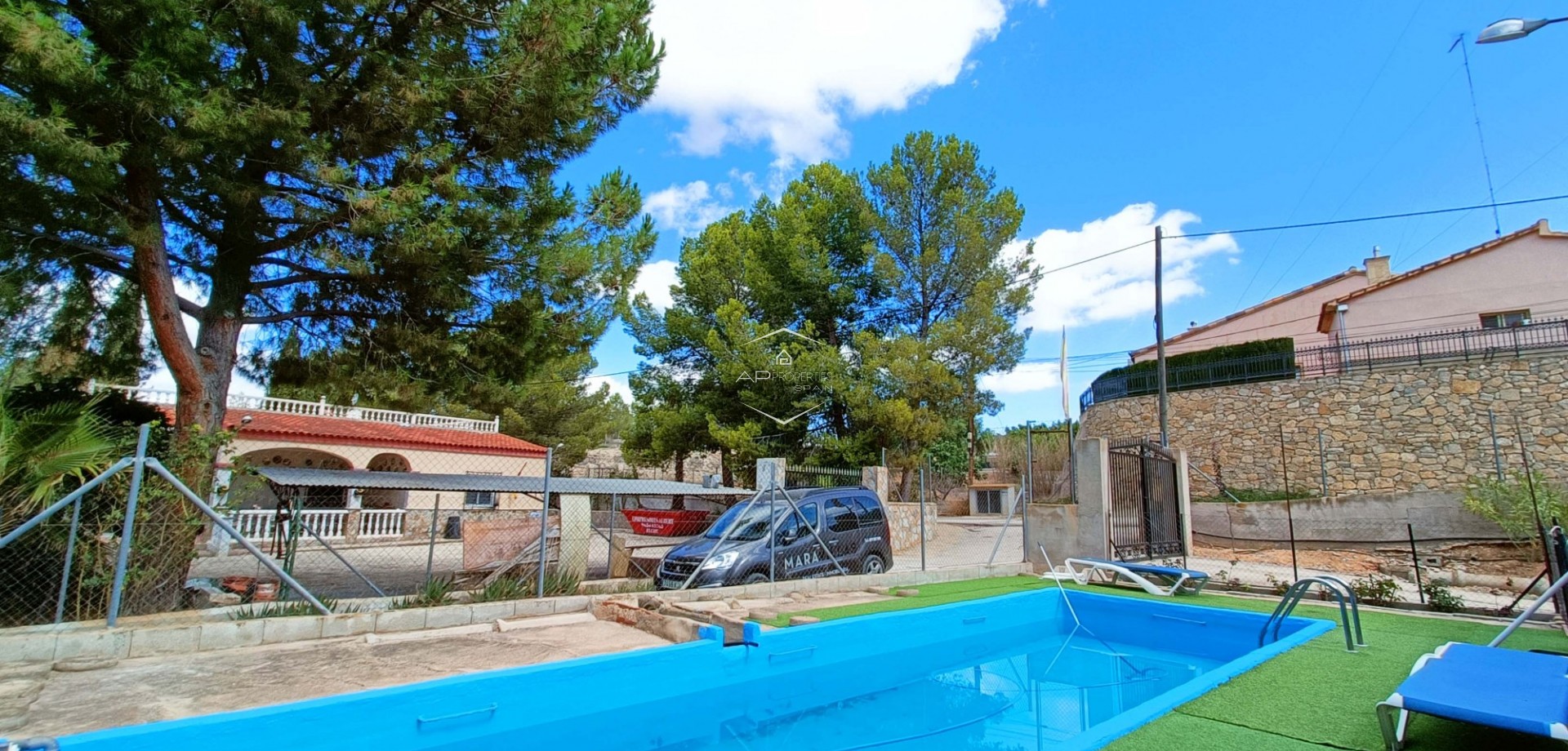 Resale - Villa / Detached -
Hondón de las Nieves