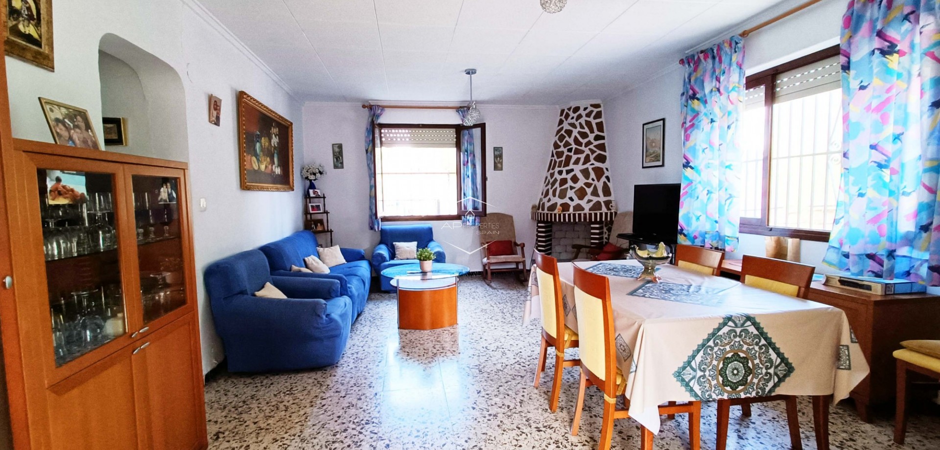 Resale - Villa / Detached -
Hondón de las Nieves