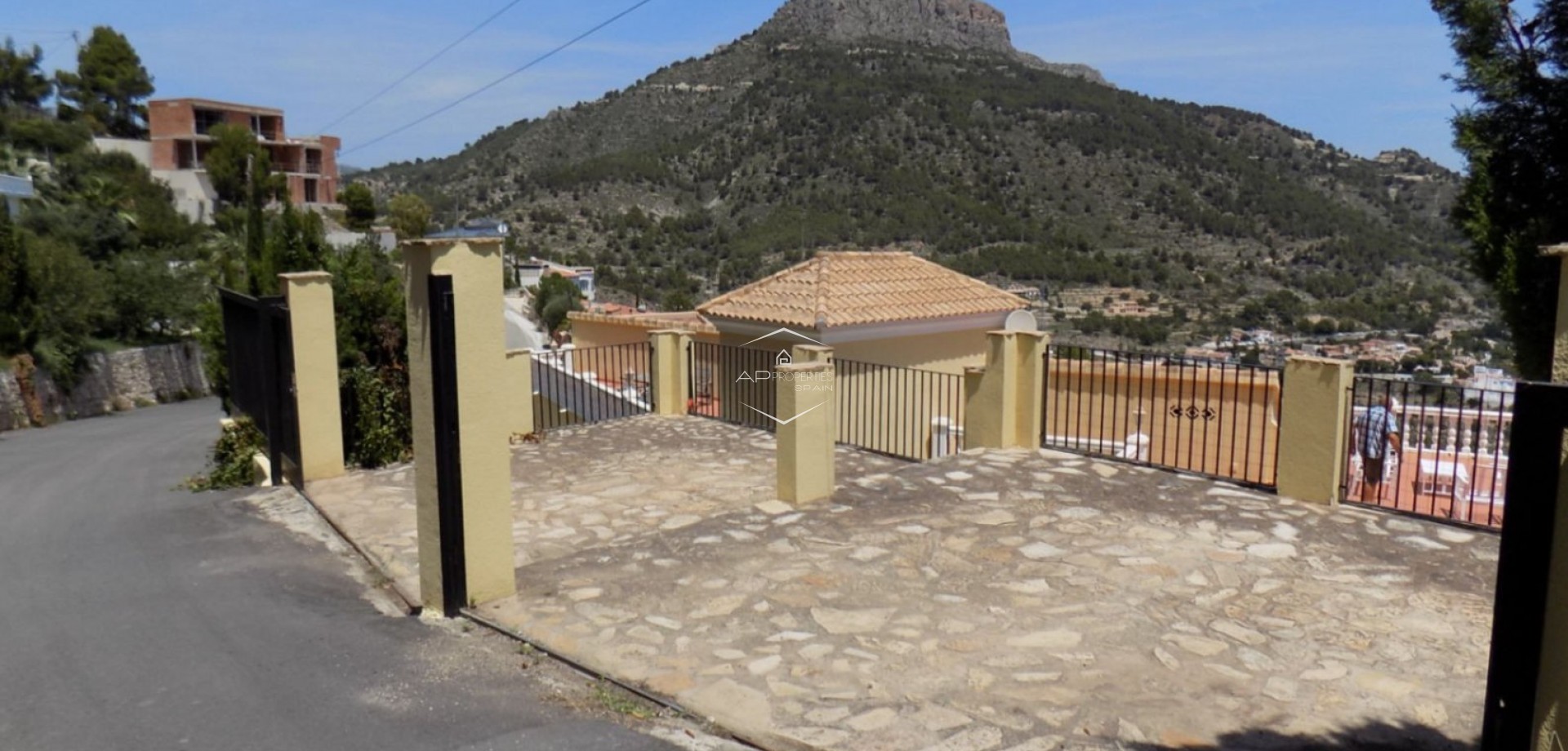 Resale - Villa / Detached -
Calpe - Zona Puerto Blanco - Maryvilla