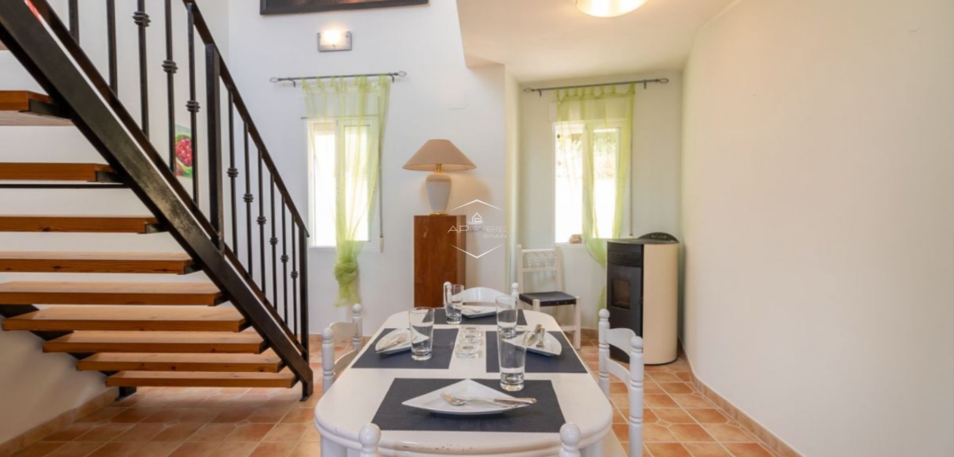 Resale - Villa / Detached -
Calpe - Zona Puerto Blanco - Maryvilla