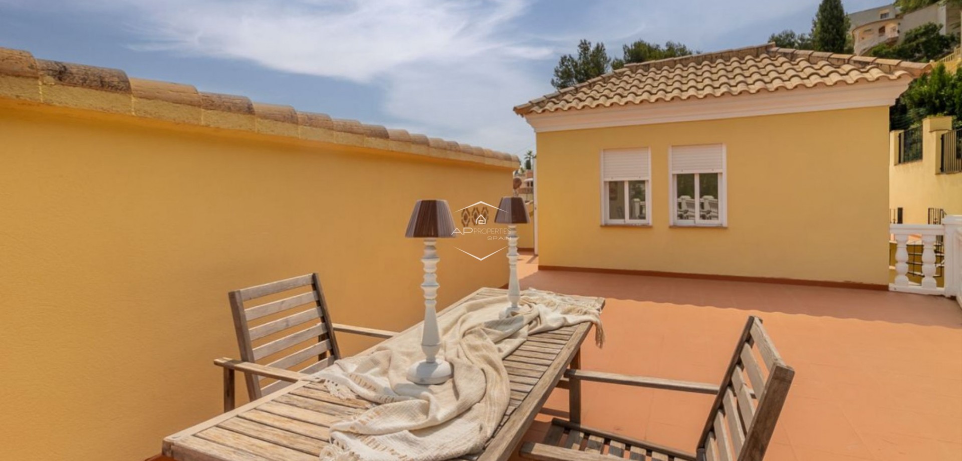 Resale - Villa / Detached -
Calpe - Zona Puerto Blanco - Maryvilla