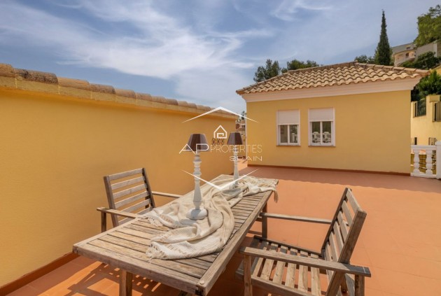 Herverkoop - Villa / Vrijstaand -
Calpe - Zona Puerto Blanco - Maryvilla