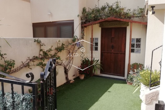 Resale - Townhouse -
San Miguel de Salinas