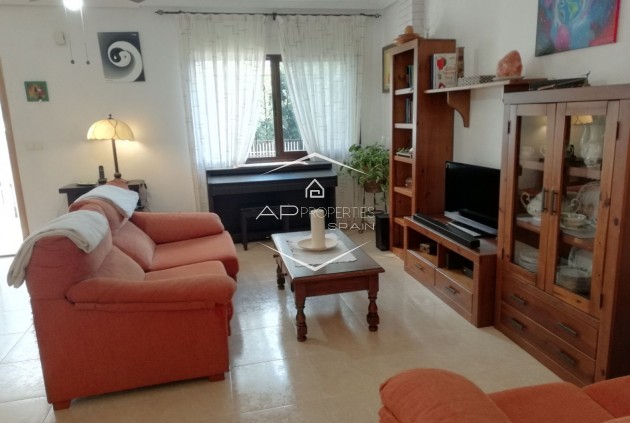 Resale - Townhouse -
San Miguel de Salinas