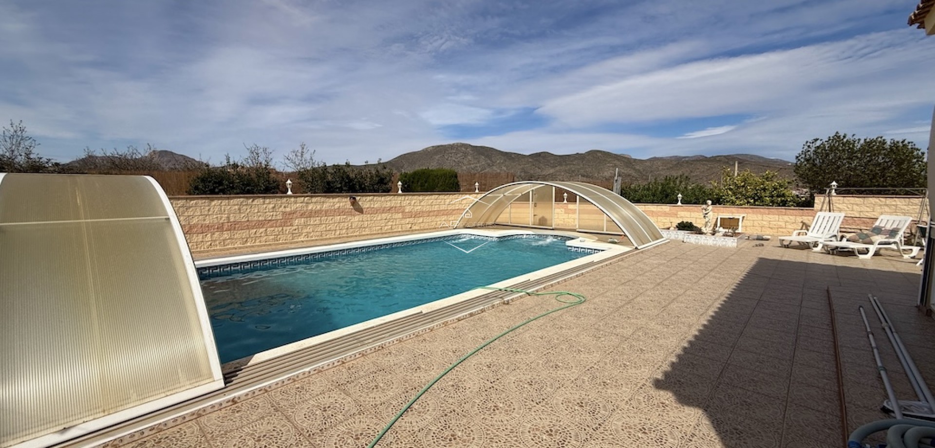 Resale - Villa / Detached -
Hondón de los Fráiles