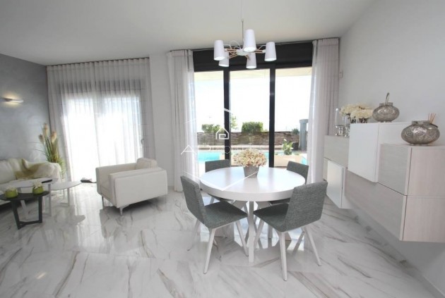 Nieuwbouw Woningen - Villa / Vrijstaand -
Orihuela Costa - Campoamor