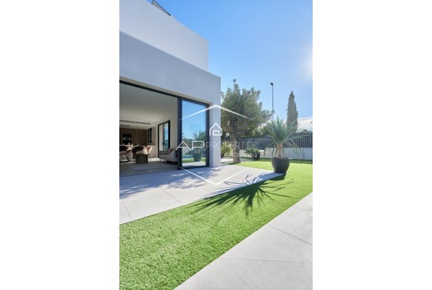 New Build - Villa / Detached -
San Juan de Alicante - La Font