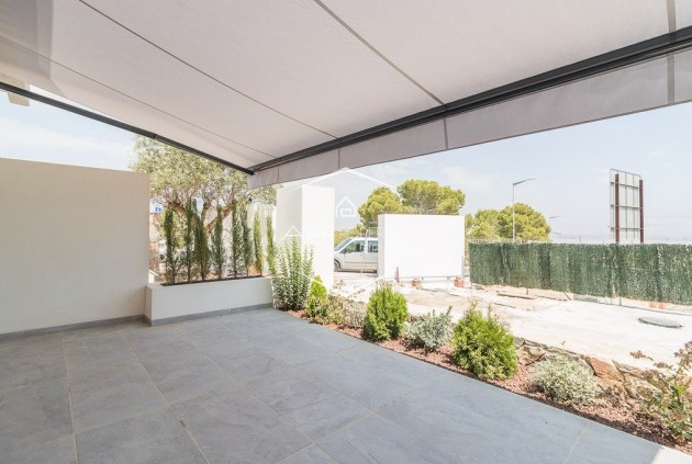 New Build - Bungalow -
Torrevieja - Los Balcones