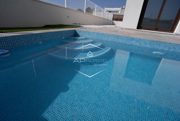 New Build - Villa / Detached -
Polop - Alberca