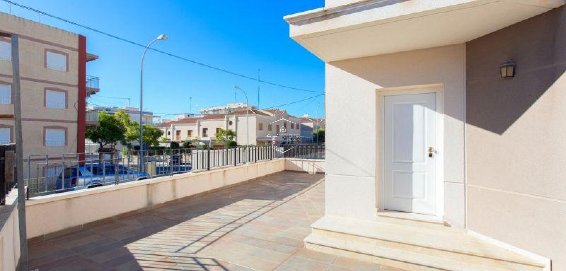 Nowy budynek - Bungalow -
Santa Pola - Centro