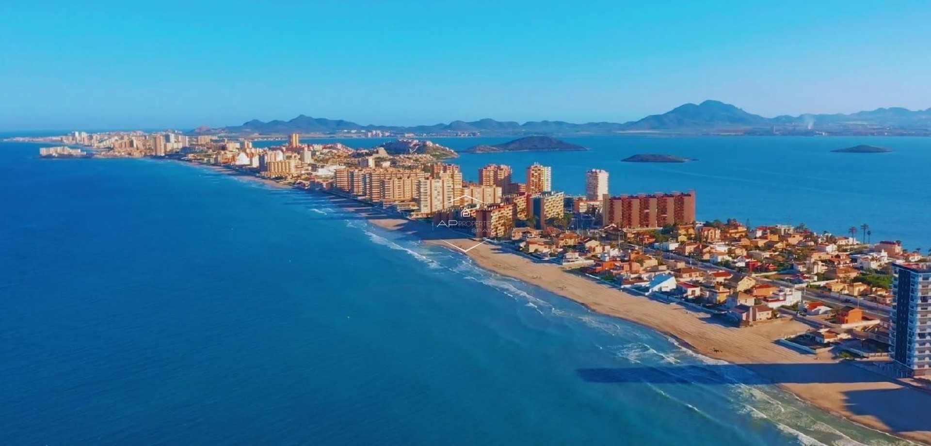 Nieuwbouw Woningen - Geschakelde woning -
La Manga del Mar Menor - La Manga