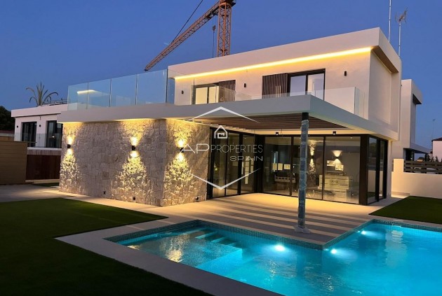 Nouvelle construction - Maison de ville -
Orihuela Costa - Montezenia