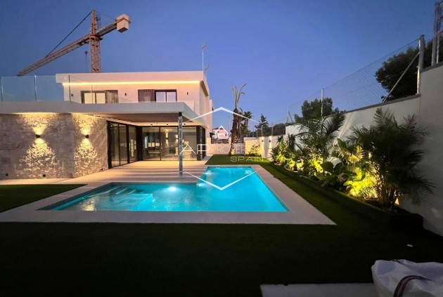 Nouvelle construction - Maison de ville -
Orihuela Costa - Montezenia