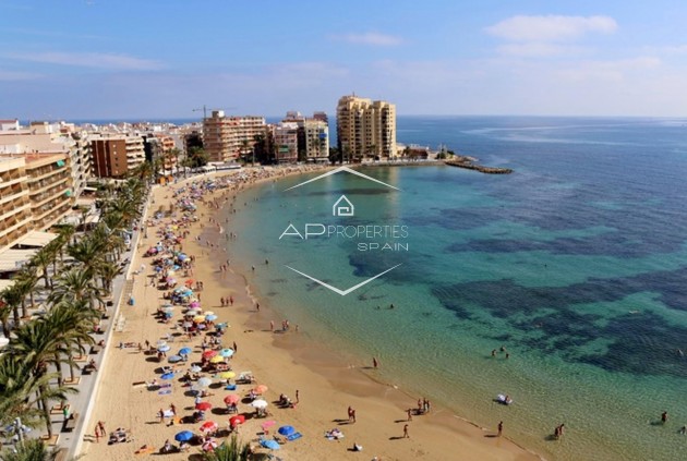 Nowy budynek - Mieszkanie w bloku -
Torrevieja - Playa Del Cura