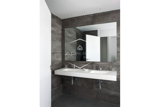 Nueva construcción  - Villa - Independiente -
La Manga Club