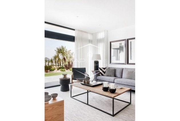 Nueva construcción  - Villa - Independiente -
La Manga Club