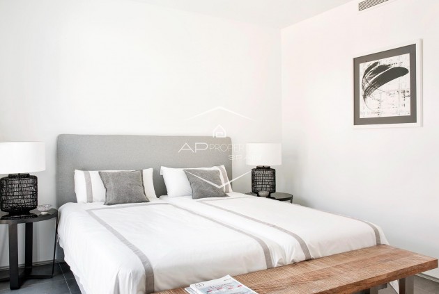 Nueva construcción  - Villa - Independiente -
La Manga Club