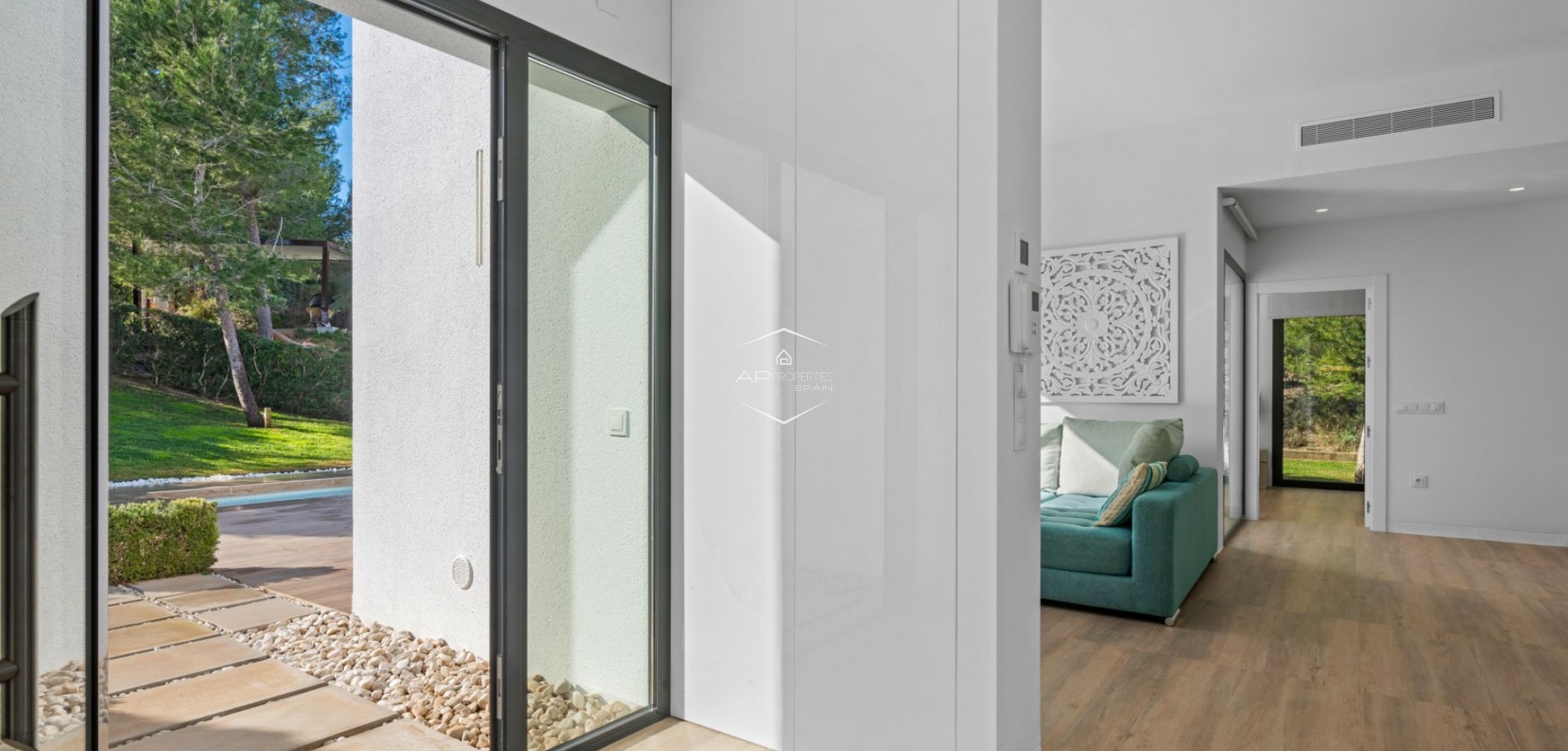 Resale - Villa - Detached -
Orihuela Costa - Las Colinas Golf