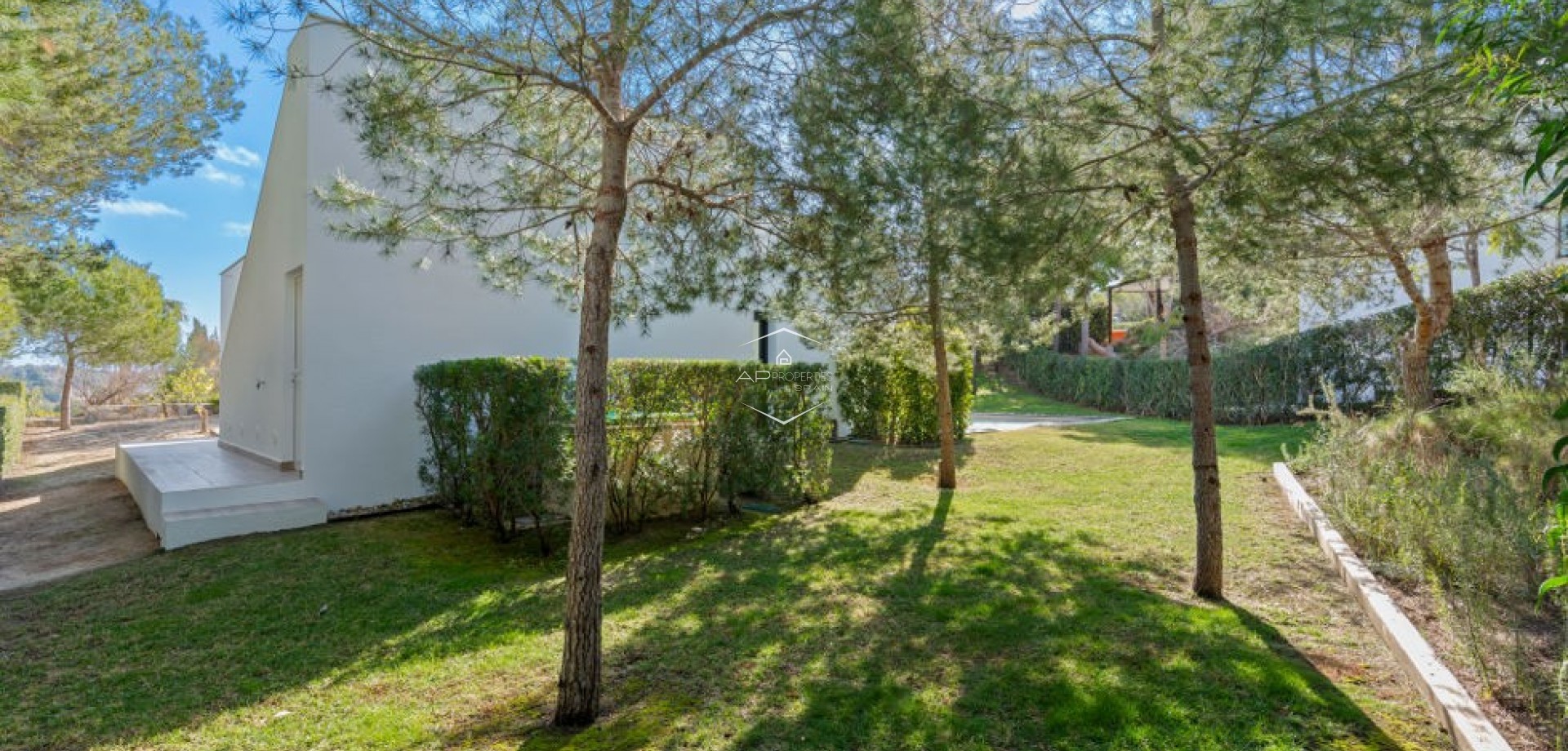 Resale - Villa - Detached -
Orihuela Costa - Las Colinas Golf