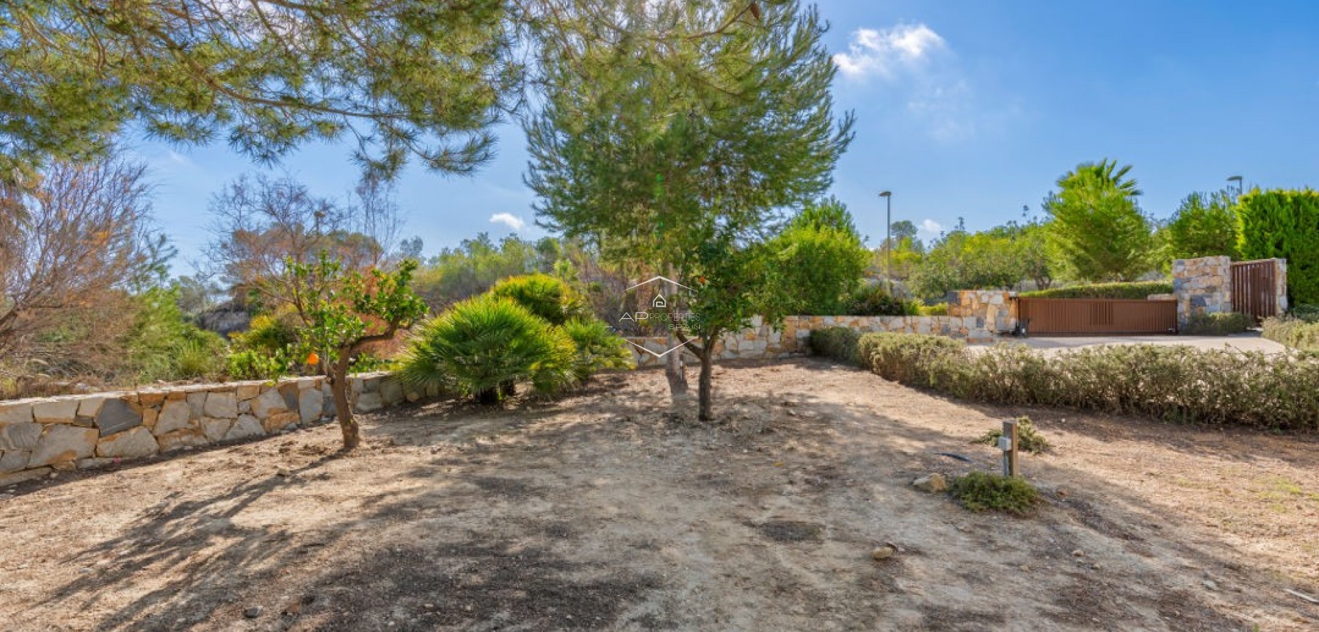 Resale - Villa - Detached -
Orihuela Costa - Las Colinas Golf