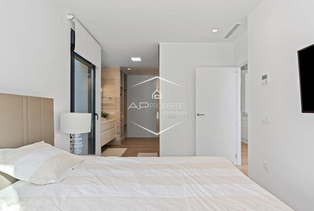 Resale - Villa - Detached -
Orihuela Costa - Las Colinas Golf