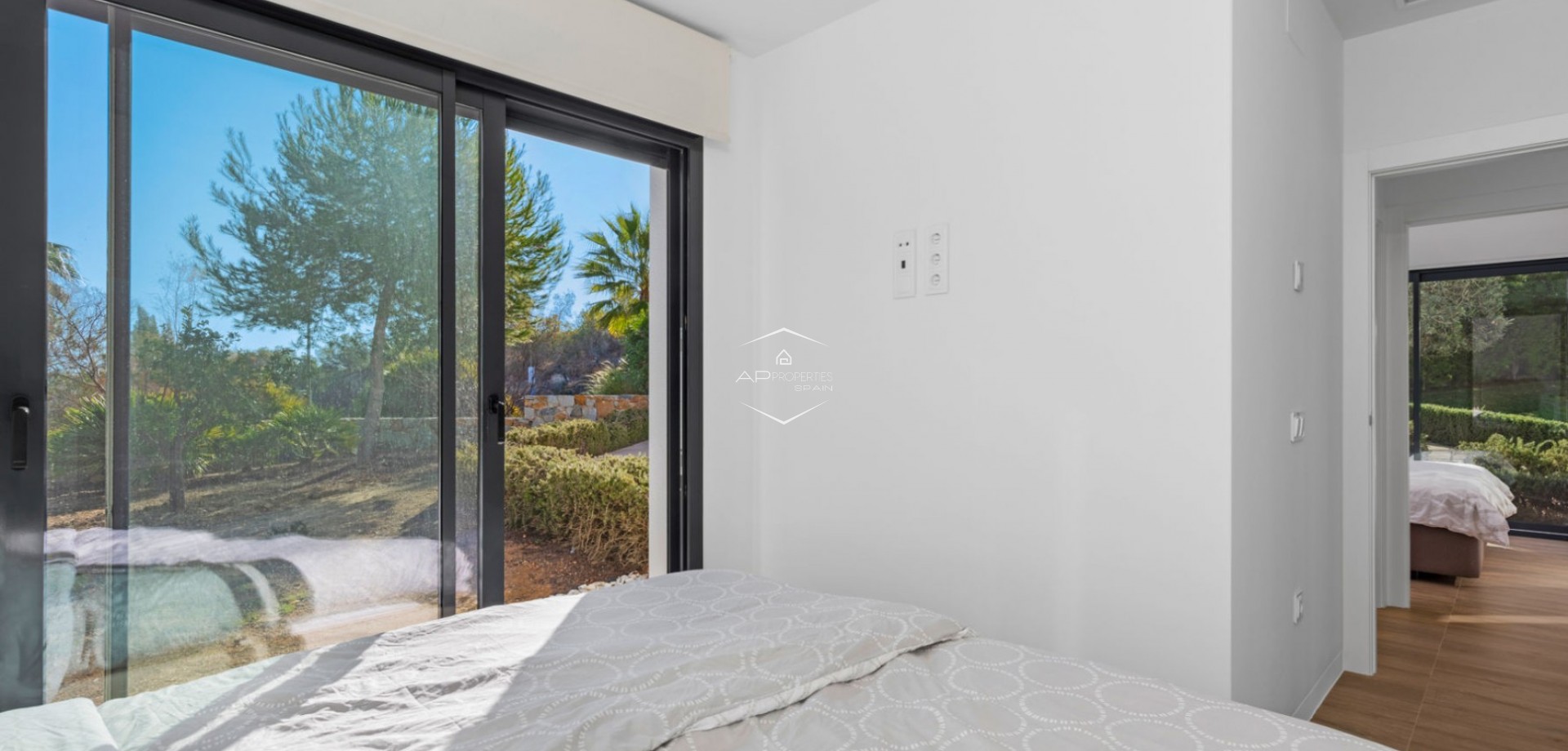 Resale - Villa - Detached -
Orihuela Costa - Las Colinas Golf