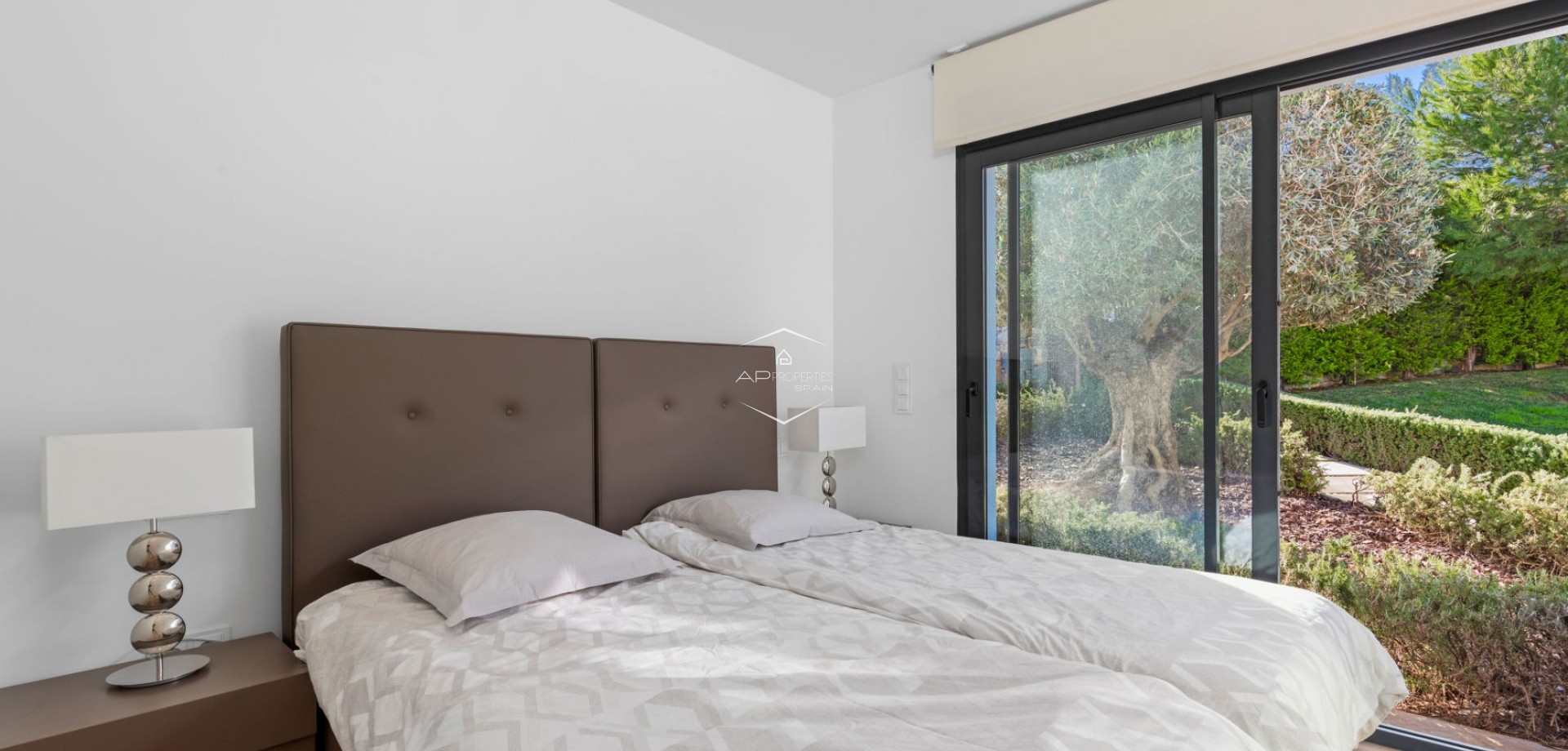 Resale - Villa - Detached -
Orihuela Costa - Las Colinas Golf