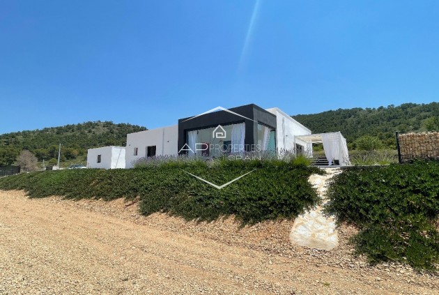 New Build - Villa - Detached -
Macisvenda